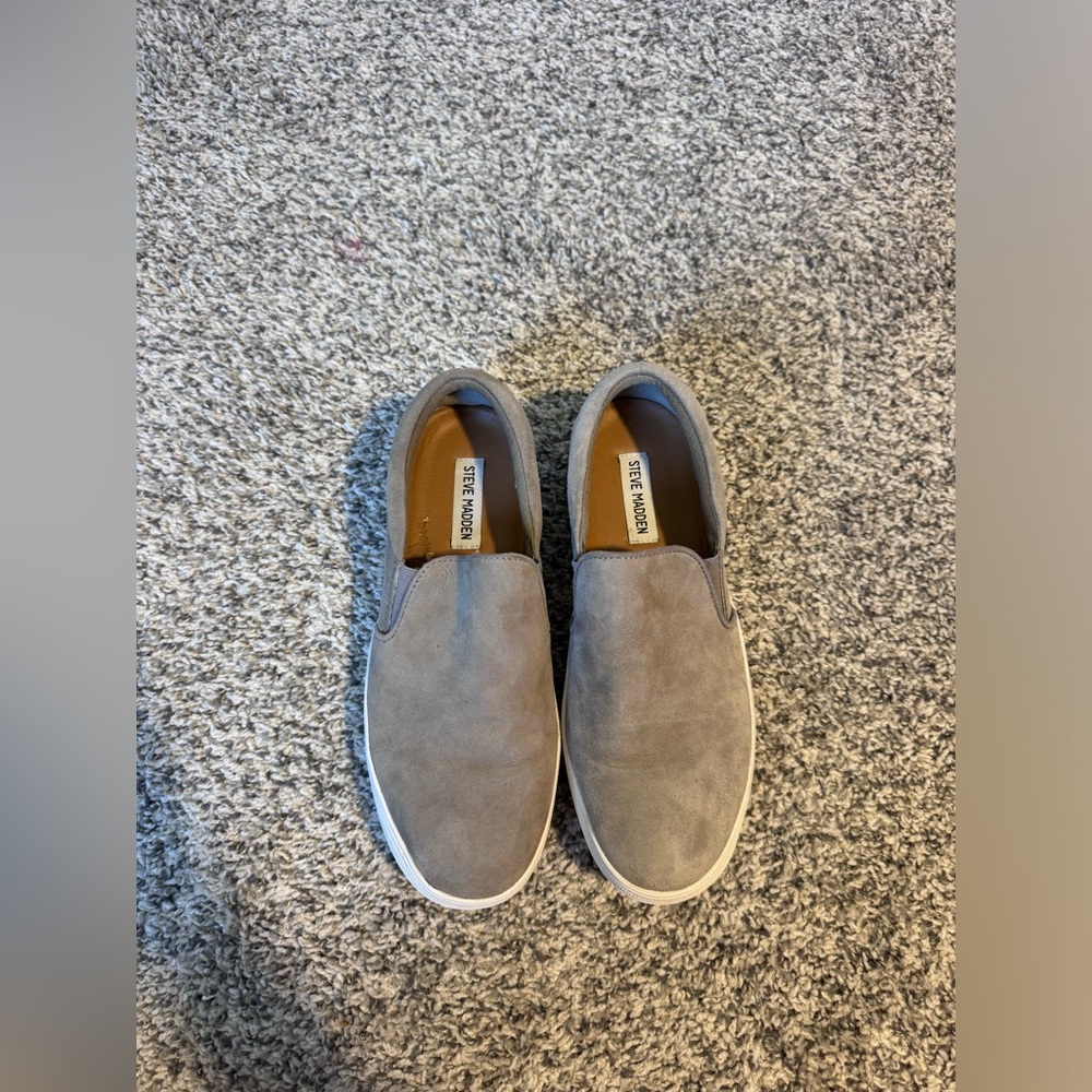 Steve Madden Women’s Gills Suede Slip-On Loafers